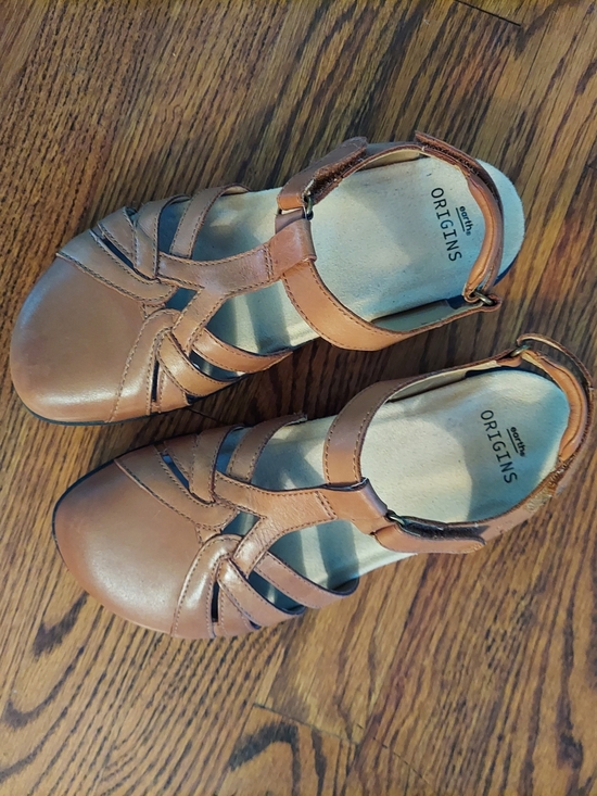 Earth Origins Shoes - Earth Origins Brown Leather Strappy Closed-Toe Sandals